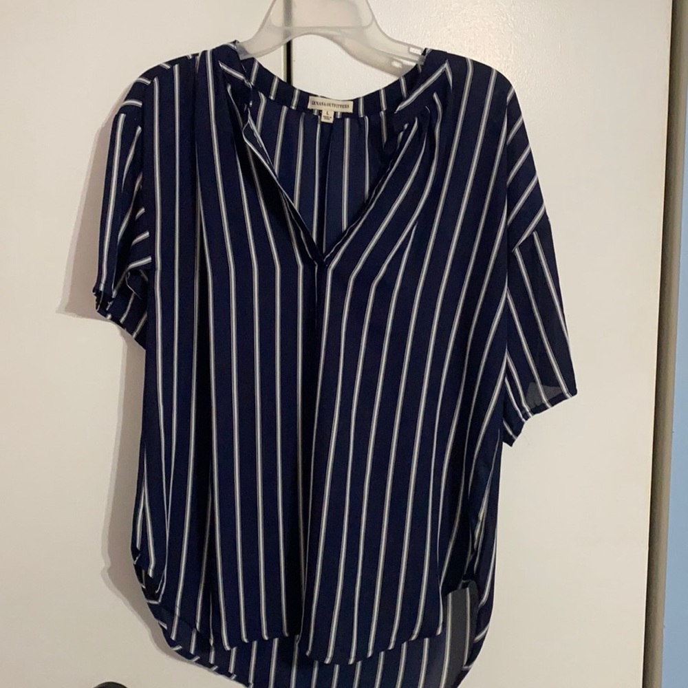 White blue stripped woven shirt